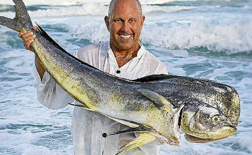 Steven Snow, owner of Fins restaurant with a mahi mahi, will host a Mud Crab Luncheon. Steven Snow, owner of Fins restaurant with a mahi mahi, will host a Mud Crab Luncheon.